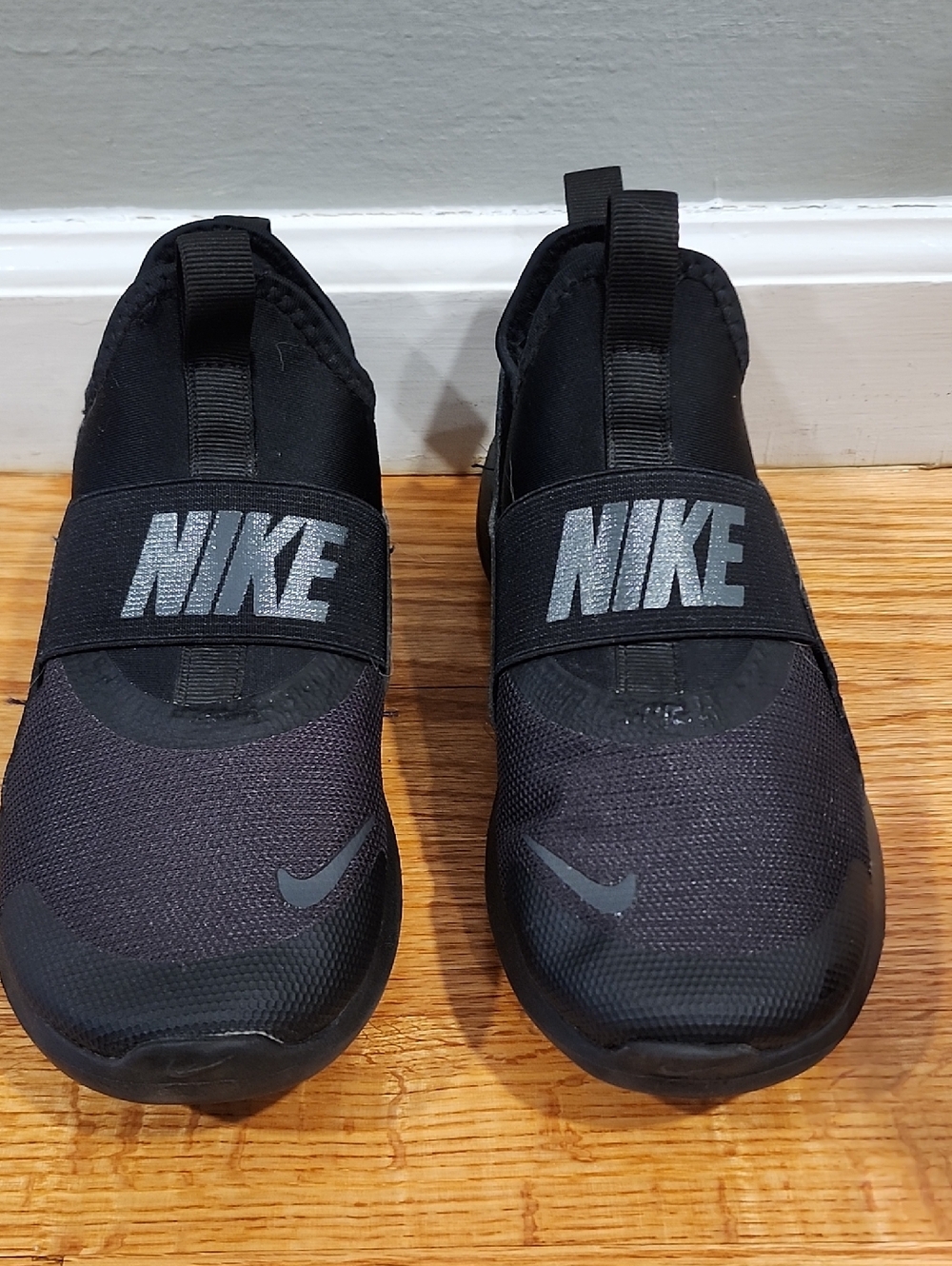 Nike Black Slip-On Trainer with Silver Logo, Boys Size 4Y